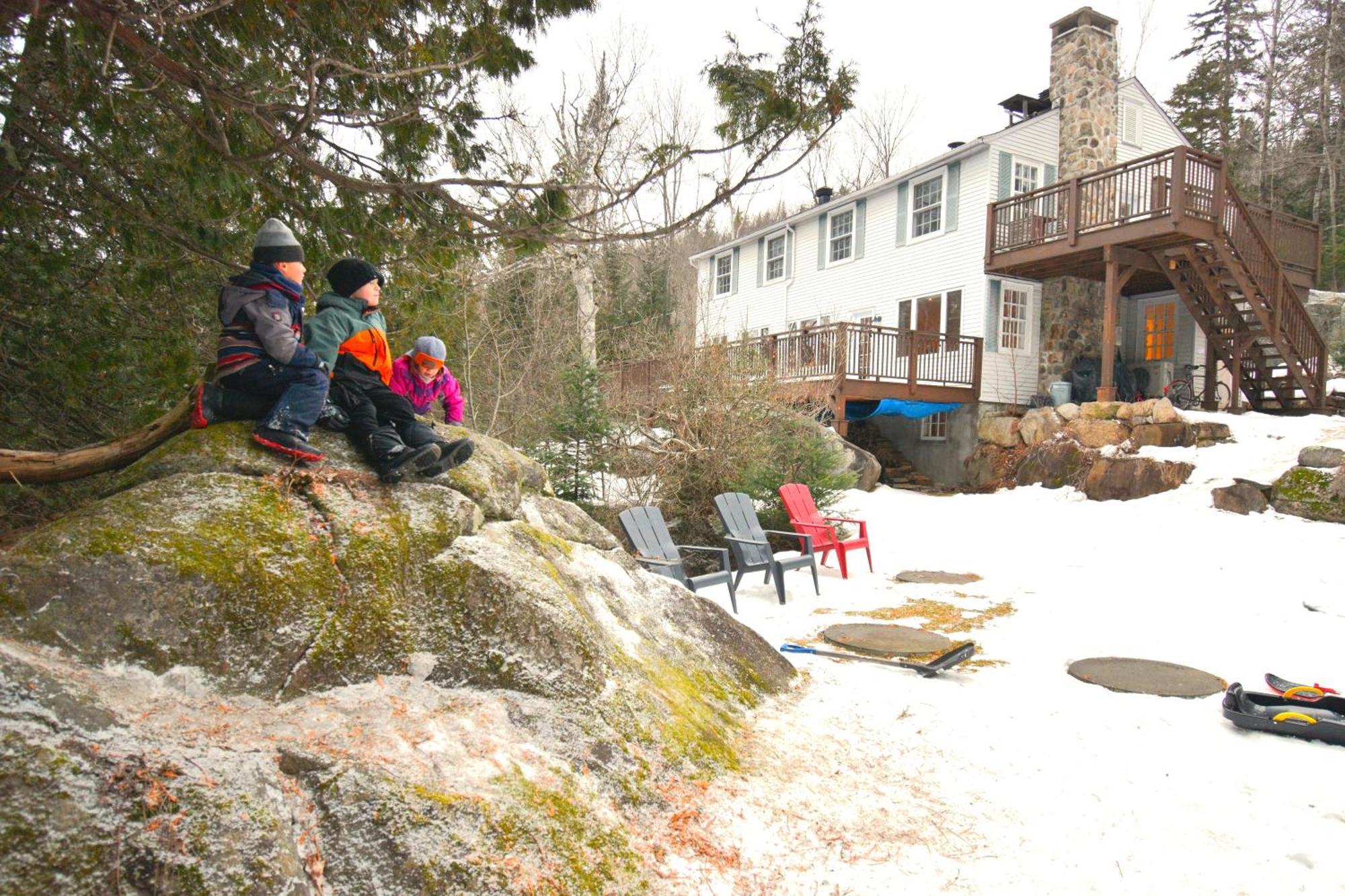 Le Partage Lodge: Destination Plein Air Et Sociale Val-Morin Exterior foto